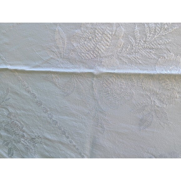 Vintage Table Cloth  Damask Roses Design 100x80 - Picture 4 of 4